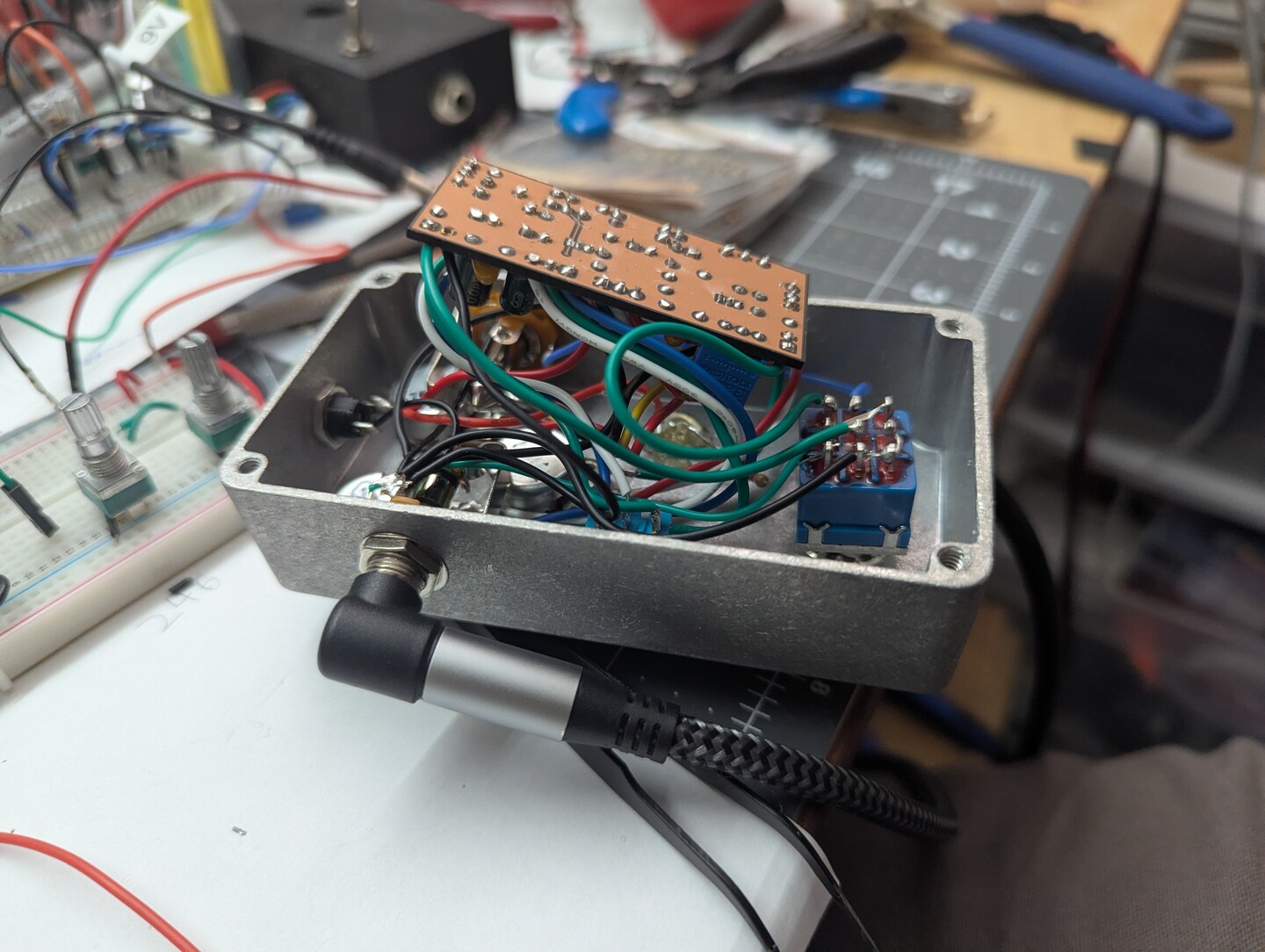 spaghetti-in-enclosure